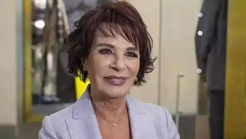 Hülya Koçyiğit'ten yeni paylaşım geldi! Sağlık haberi korkutmuştu