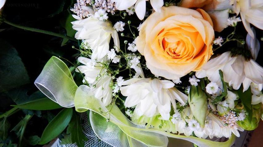 Adana’da 14 Şubat mesaisi! Çiçekçilerin sevgililer günü için çalışmaları sürüyor ‘Çiftler bir buket çiçek için bin lirayı gözden çıkarsın’