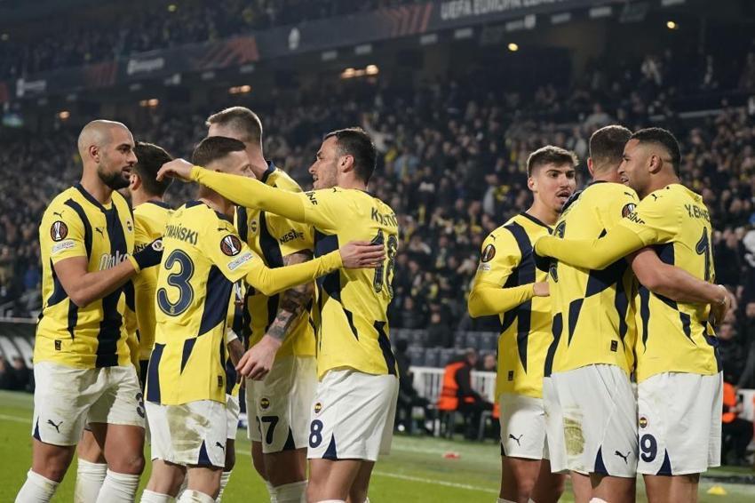 Mourinho için bir şanstı! Yusuf Akçiçek ve Kostic'i yere göğe sığdıramadılar: Sıra dışı performans