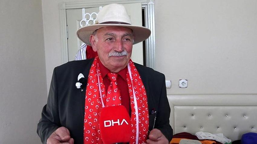 75 yaşındaki moda ikonu: Rize'nin 'Bay Foter'i giyim tarzıyla gençlere taş çıkarıyor: 'İyi giyinmediğim gün kendimi hasta hissediyorum'