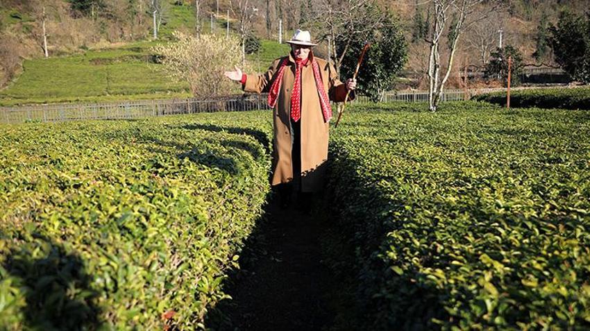 75 yaşındaki moda ikonu: Rize'nin 'Bay Foter'i giyim tarzıyla gençlere taş çıkarıyor: 'İyi giyinmediğim gün kendimi hasta hissediyorum'