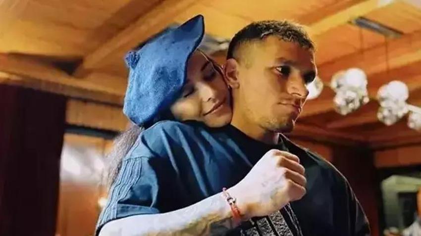 Devrim Özkan, Lucas Torreira'yı çabuk unuttu! Yeni sevgilisi tanıdık çıktı