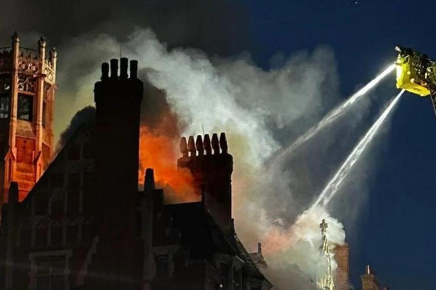 İbrahim Kutluay ve kızı yangından kıl payı kurtuldu!