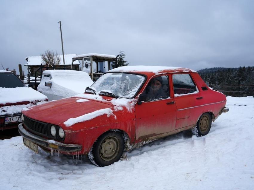 1985 model aracına 15 kez HGS cezası geldi, icralık oldu! İstanbul'a hiç gitmediği halde...
