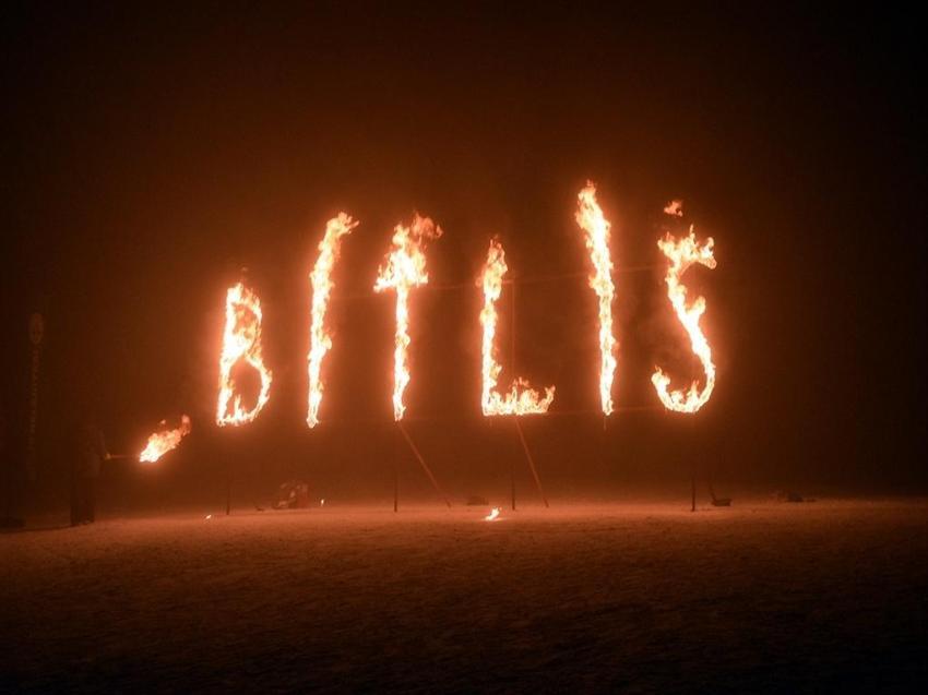 Bitlis'te 'Meşaleli Kayak ve Müzik Festivali' başladı
