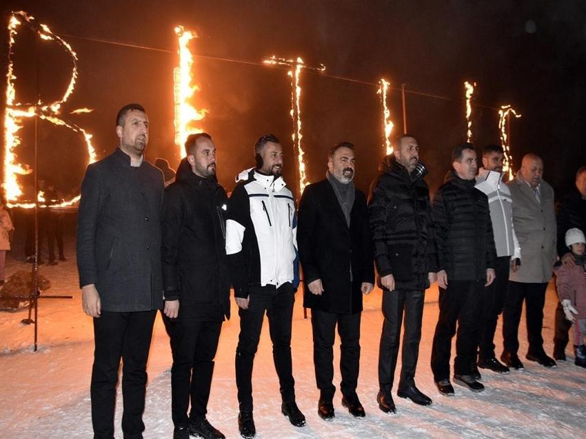 Bitlis'te 'Meşaleli Kayak ve Müzik Festivali' başladı