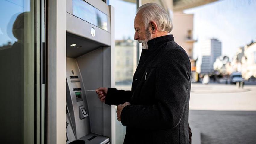 SSK, Emekli Sandığı ve Bağ-Kur emeklilerine ek 27 bin lira ödeme! Promosyon yarışında rakamlar güncellendi