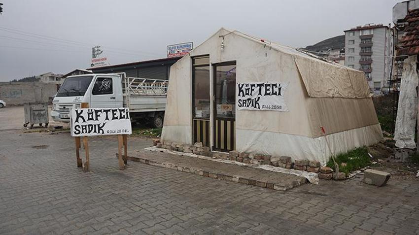 Hatay'da depremde sığındıkları çadır şimdi ekmek teknesi oldu