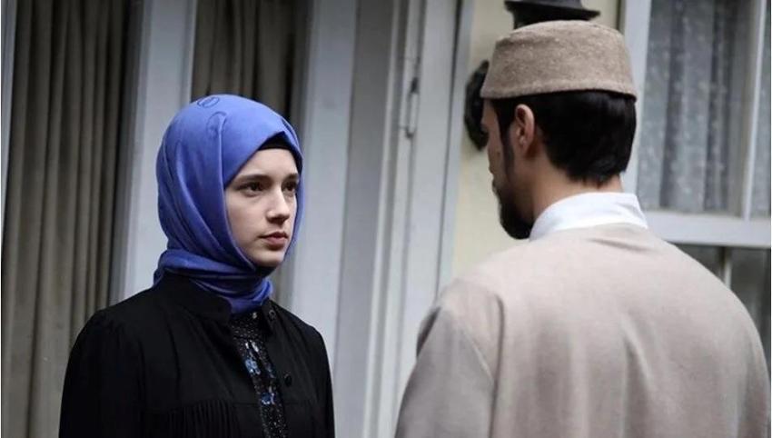 Cüneyd ve Zeynep evlenecek mi? Kızıl Goncalar'da bu akşam neler olacak? 17 Şubat 2025
