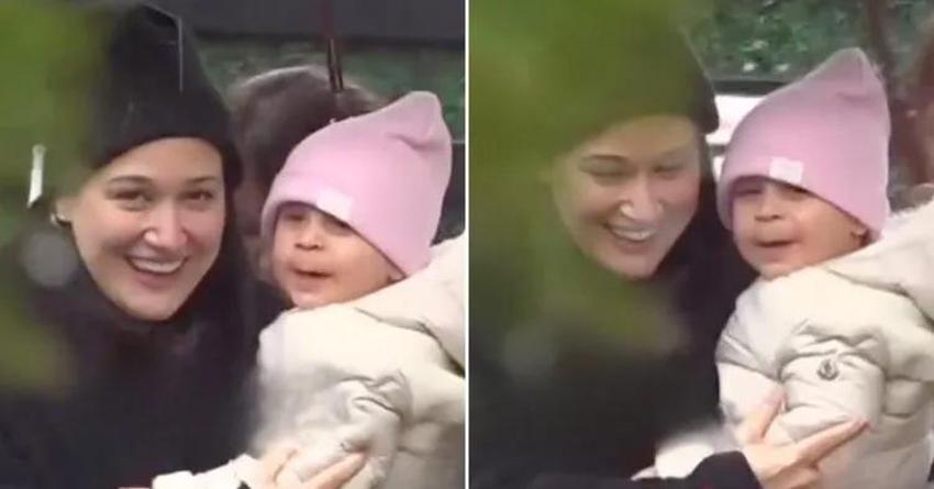 Gupse Özay kızı Jan Asya’yla kartopu oynadı!