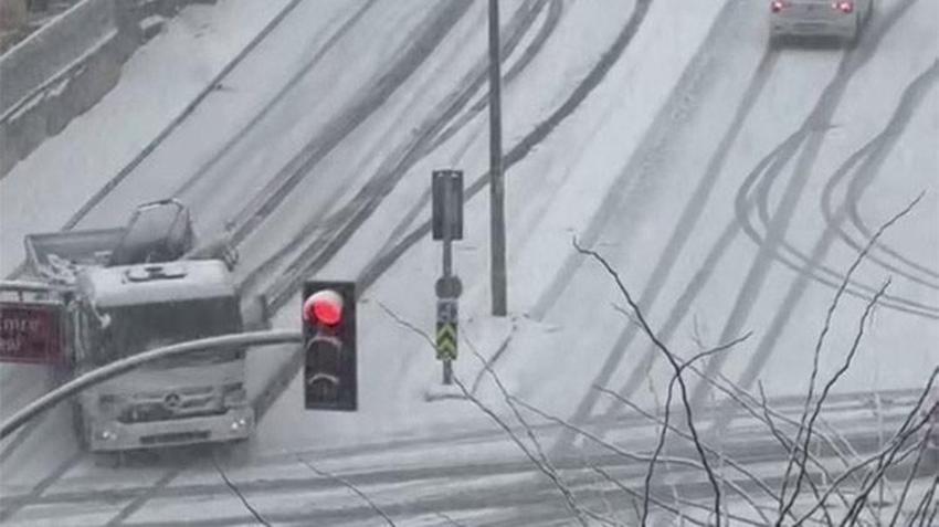 Beklenen yoğun kar yağışı daha başlamadı! Lapa lapa kar aralıksız yağacak, günlerce sürecek