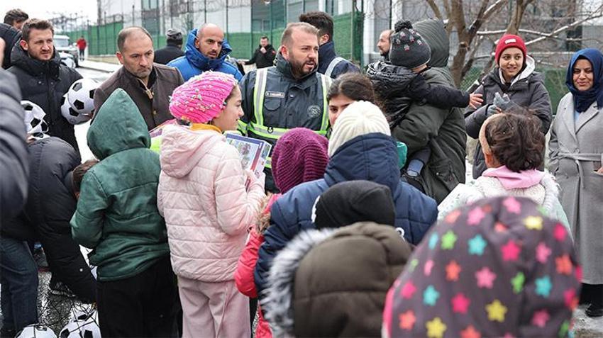 Beklenen yoğun kar yağışı daha başlamadı! Lapa lapa kar aralıksız yağacak, günlerce sürecek