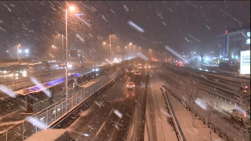 Kar fırtınası geliyor! Günlerce sürecek, Meteoroloji, İstanbul için alarma geçildi, hepsi iptal edildi