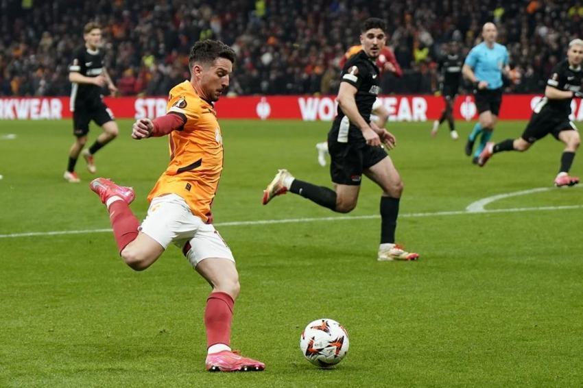 Okan Buruk istifa çağrısı sonrası sert sözler: Gol yemediğin maç yok, otur bir düşün!
