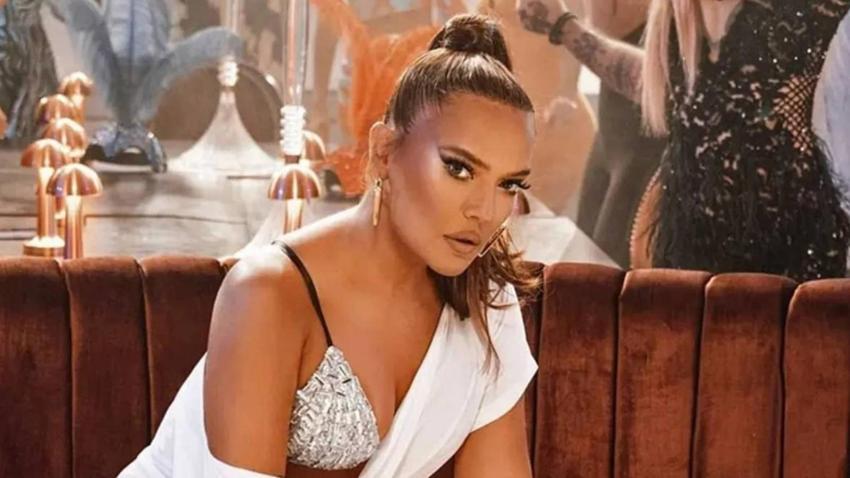 Garsonluktan beyaz perdeye, tezgahtarlıktan sahnelere... Ünlülerin şöhret olmadan önceki meslekleri gündem oldu! Hangi yıldız geçmişte hangi işi yapıyordu?