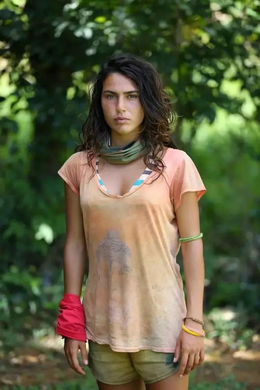 Survivor'dan elendi, itiraf etti! Serenay Aktaş arkadaşlarına dert yandı