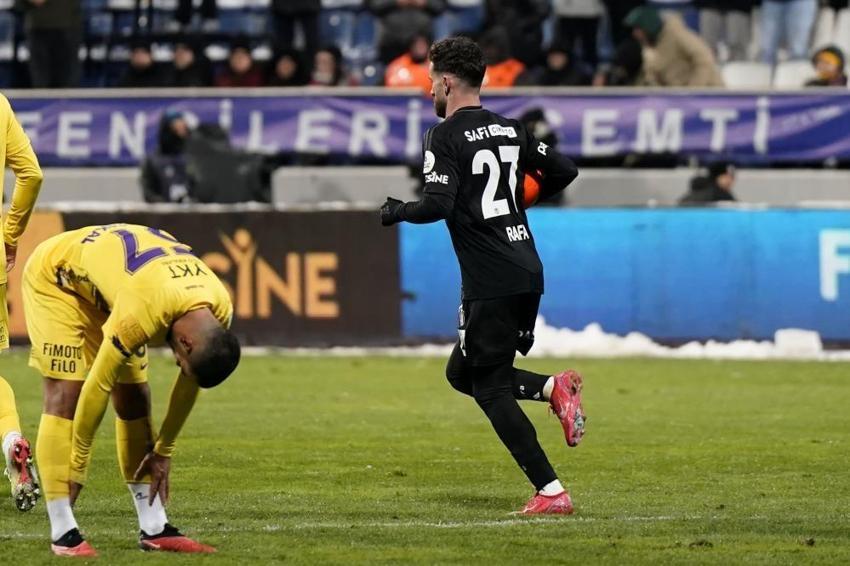 Eyüpspor - Beşiktaş maçı sonrası dayanamadı, patladı: İpler kopmuş, yollar ayrılmalı