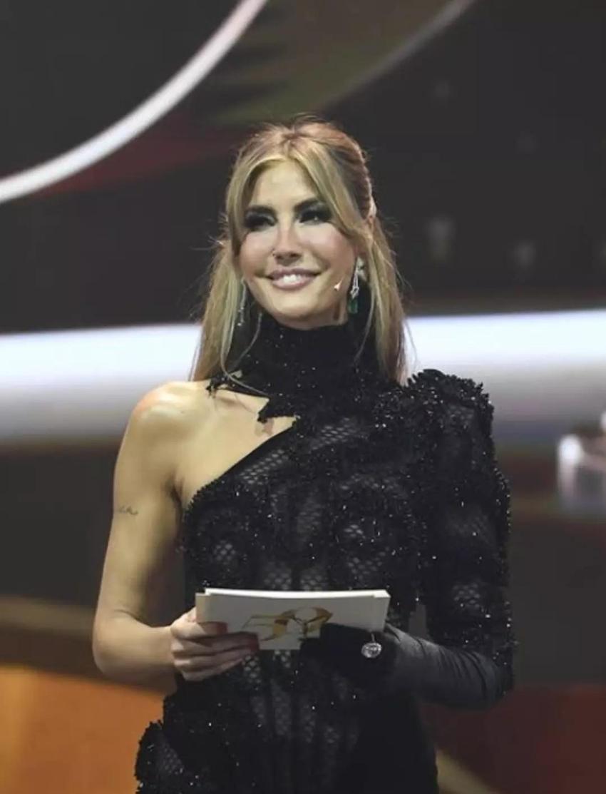 Çağla Şıkel'in güzellik sırrı belli oldu! 