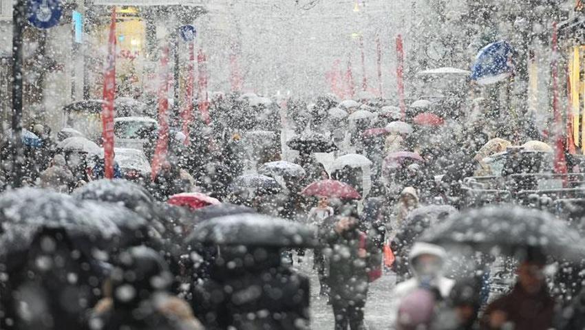 Lapa lapa kar yağışı için Meteoroloji ve AKOM'dan uyarılar peş peşe geldi! Sibirya soğukları İstanbul'u donduracak