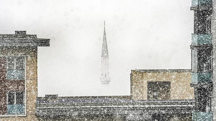 Lapa lapa kar yağacak uyarısında bulunan Meteoroloji ve AKOM'dan sonra THY uçuşların iptal edildiğini duyurdu! 'Yarın okullar tatil olabilir'