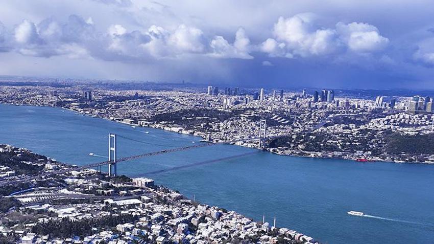 Lapa lapa kar yağacak uyarısında bulunan Meteoroloji ve AKOM'dan sonra THY uçuşların iptal edildiğini duyurdu! 'Yarın okullar tatil olabilir'