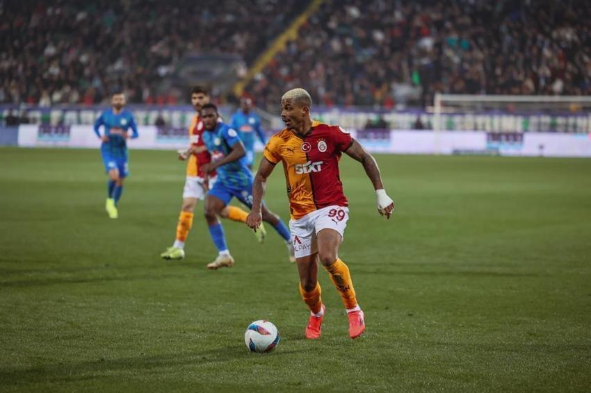 Galatasaray'da Okan Buruk derbi primini elinin tersiyle itti: İhtiyacımız yok