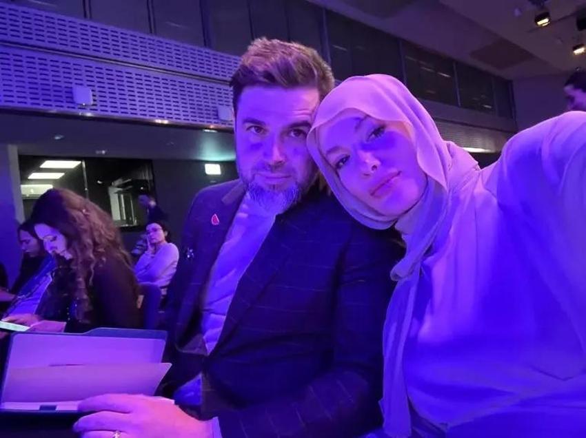 Beklenen paylaşım geldi! Gamze Özçelik'ten eşi Reshad Strik ile poz
