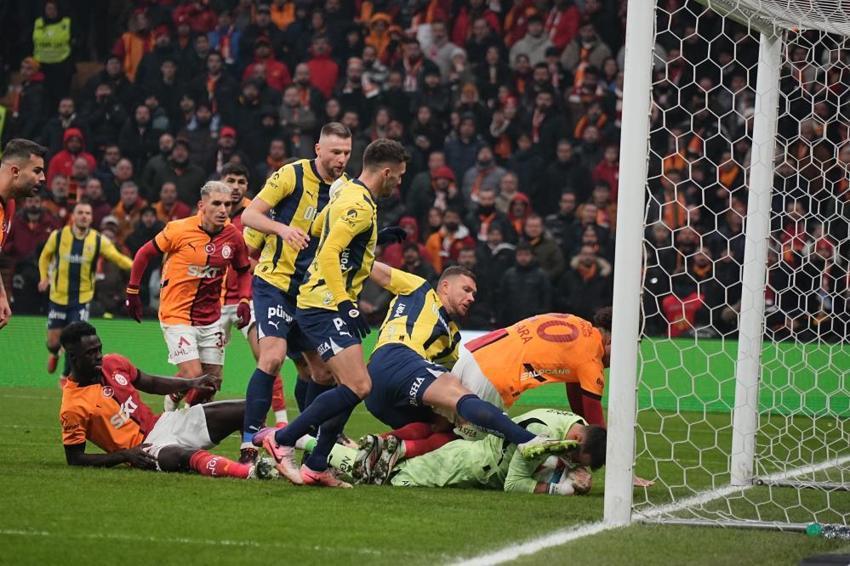 Galatasaray-Fenerbahçe maçı başladığı gibi bitti