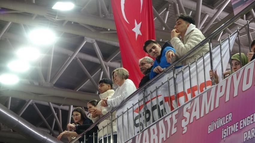 Özel sporculardan dünyaya ilham veren başarı! Para karate ile engelleri aşıyorlar