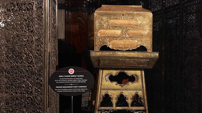 Topkapı Sarayı'nda bulunan kutsal emanetler ramazan ayına hazırlanıyor
