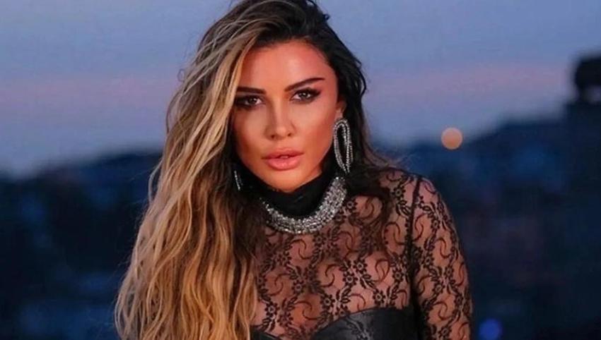 Selen Görgüzel'den gizemli erkek arkadaşı ile el ele paylaşım
