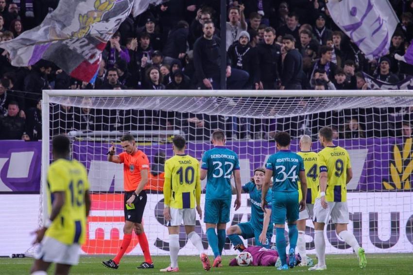 Fenerbahçe'nin ilk transferi Matias Vecino! Dzeko'nun menajeri imzaya getirecek