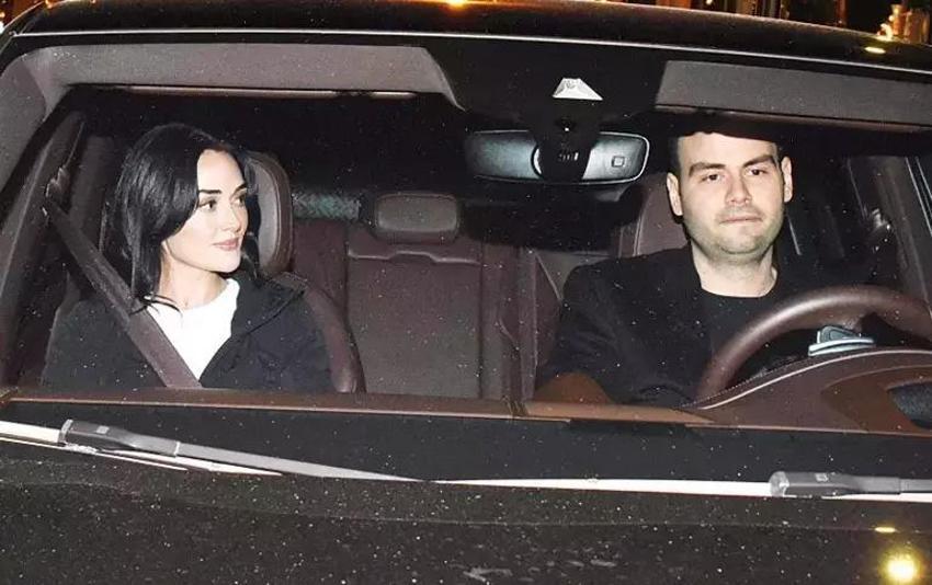 Ezgi Mola ile Enis Arıkan neden küstükleri ortaya çıktı!