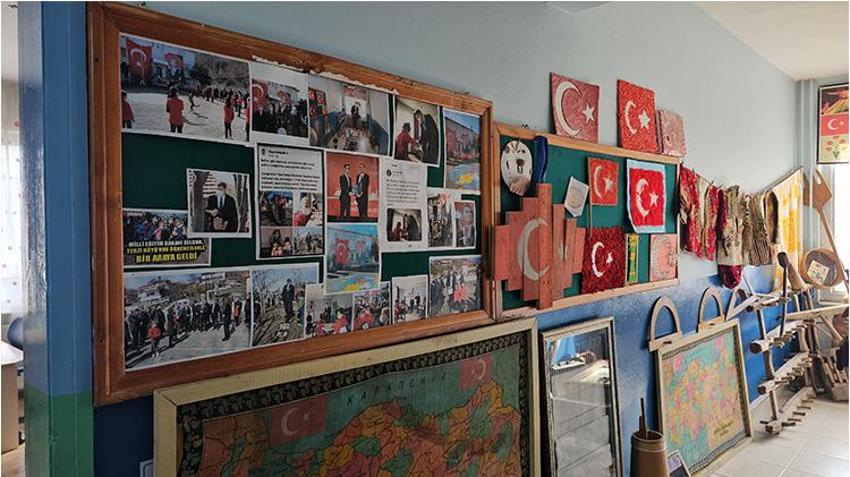 Lise yıllarında topladı, öğretmen olunca sergiledi! Zonguldak'ta 5 öğrencili okulda müze açtı