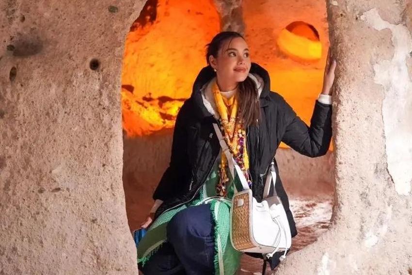 Kainat güzeli aşk acısına çareyi Türkiye'de buldu!
