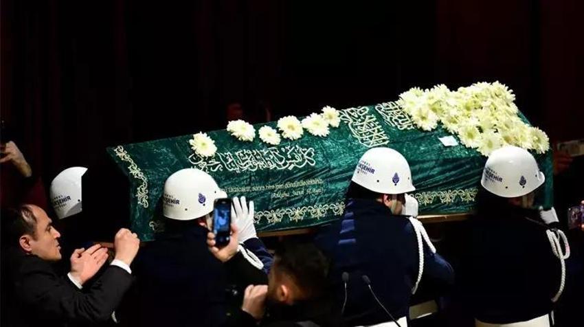 Mahsun Kırmızıgül, Edip Akbayram pişmanlığını açıkladı!