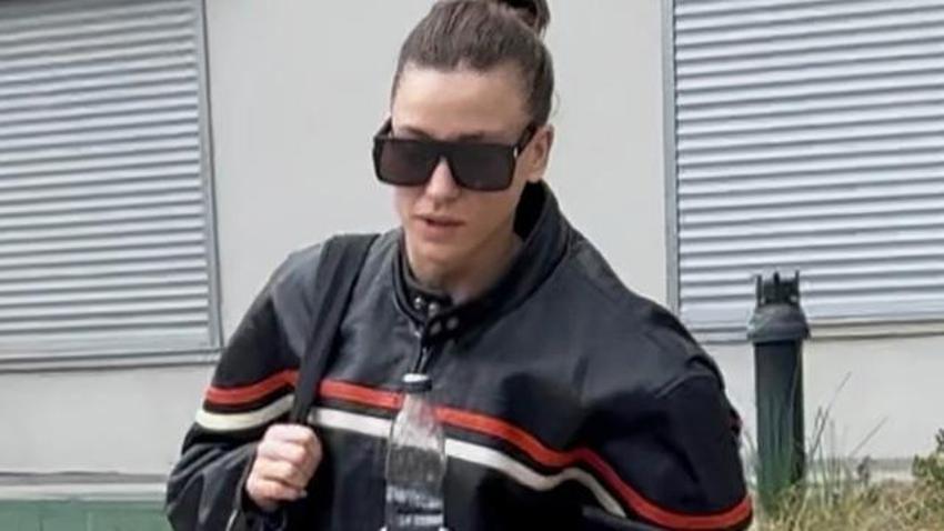 Serenay Sarıkaya'nın canını sıkan soru! Cevap bile vermedi
