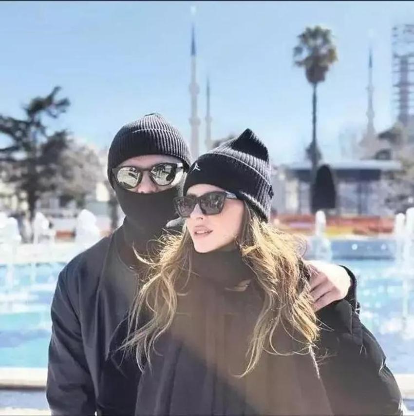Mauro Icardi'nin oturduğu bank turistik yer olarak işaretlendi: Evlenme teklif edildi