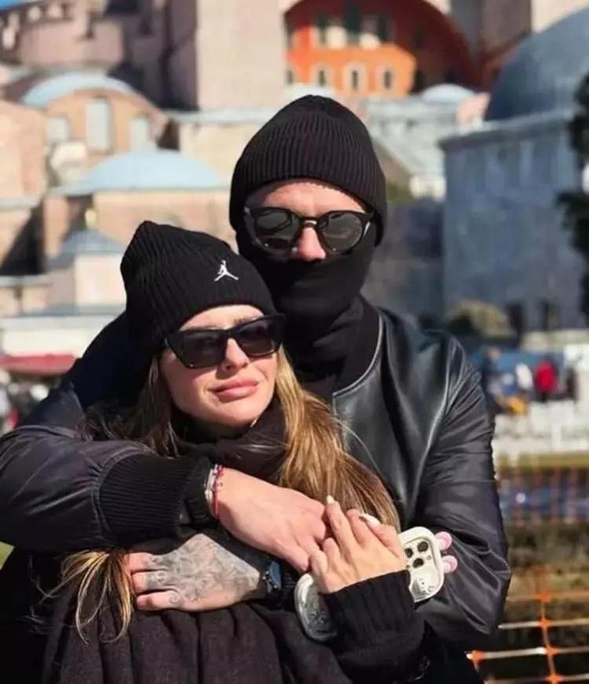 Mauro Icardi'nin oturduğu bank turistik yer olarak işaretlendi: Evlenme teklif edildi