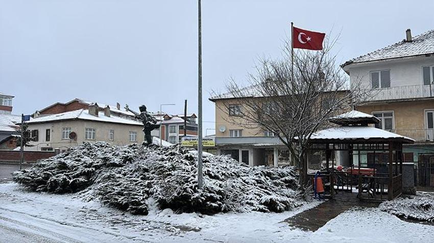 Bu illerde yaşayanlara dikkat! Sakın kapı pencere açmayın: Meteoroloji'den yeni uyarı Türkiye'ye toz taşınımı geliyor: 