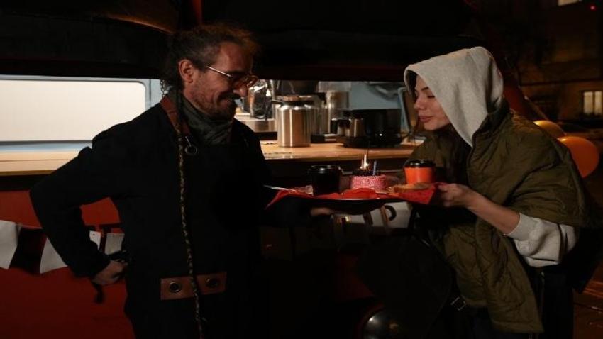 Demet Özdemir'e kıtalararası kutlama! Dünyanın dört bir yanından sevgi seli