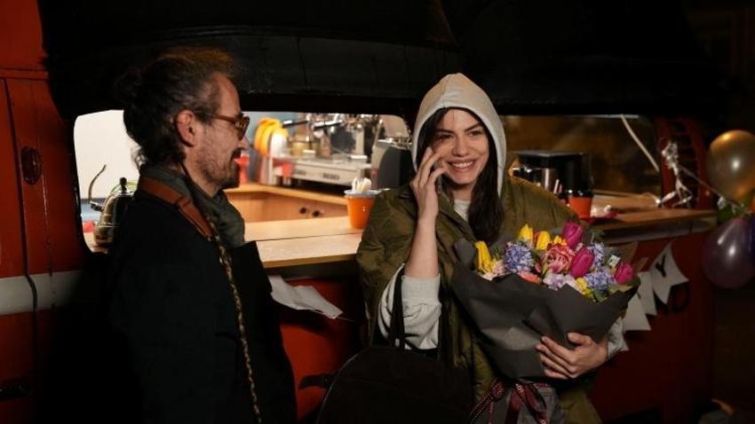 Demet Özdemir'e kıtalararası kutlama! Dünyanın dört bir yanından sevgi seli