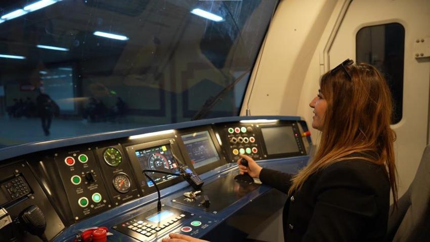 Hayallerine giden yolda engel tanımadı, vatmanlık hayalini gerçekleştirdi