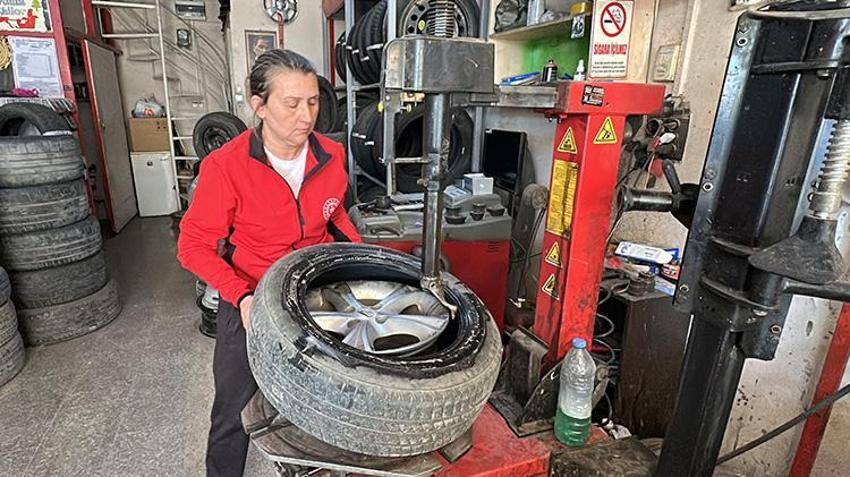 Edirneli lastik ustası kadın kanseri yendi işinin başına döndü