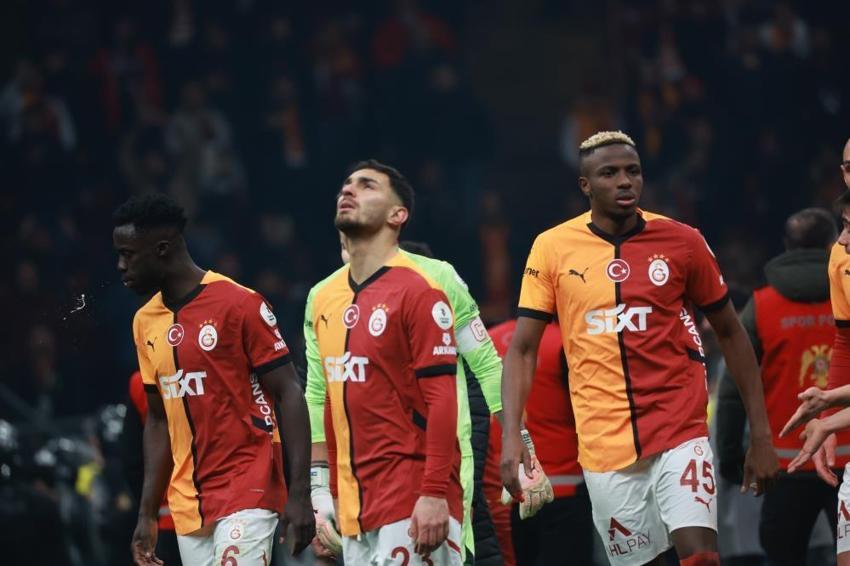 Jelert, Jakobs ve Cuesta derken 30 milyon euroluk fiyasko! Dursun Özbek kara kara düşünüyor