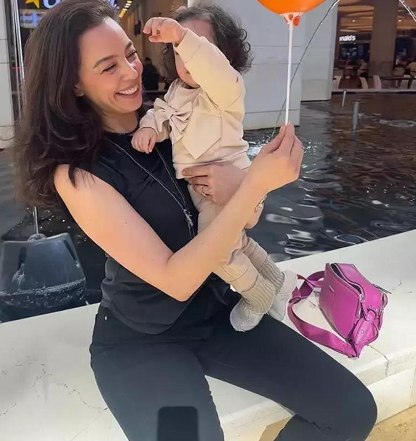 Azra Akın kızını ilk kez gösterdi! Paylaşıma yorum yağdı
