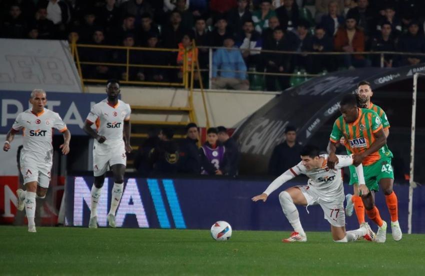 Alanyaspor - Galatasaray maçı sonrası eski hakem açıkladı: Kırmızı kart, penaltı düşünülemez
