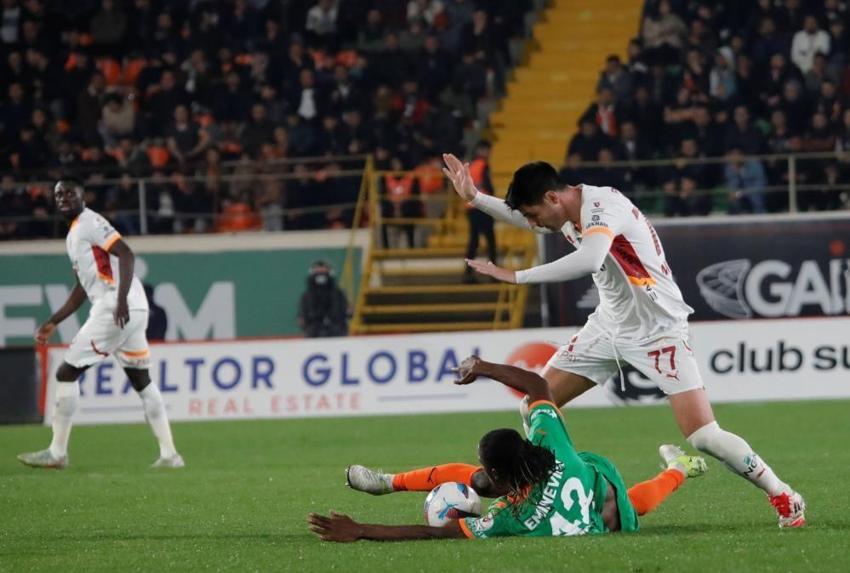 Frankowski, Morata, Eren Elmalı hepsini resmen haşladı: Sahada yok, Galatasaray'ın oyuncusu olamaz