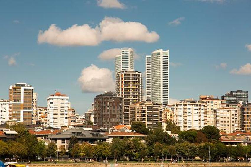  Ev sahibi ve kiracılar arasında yeni kriz: Eski halini beğenmeyip dolapları, kapıları boyuyorlar! 