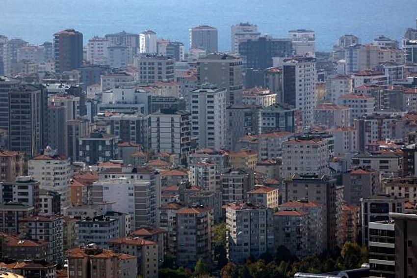  Ev sahibi ve kiracılar arasında yeni kriz: Eski halini beğenmeyip dolapları, kapıları boyuyorlar! 